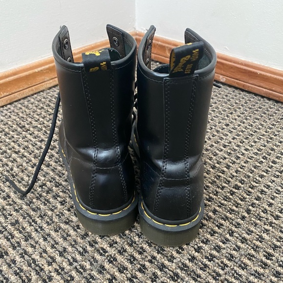 Dr Martens 1460 Smooth Leather Lace Up Boots - Picture 3 of 5